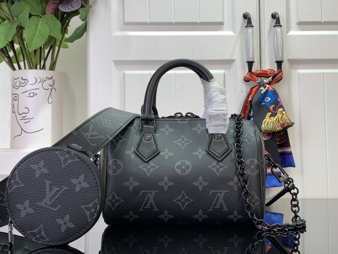 LV Handbag M24598