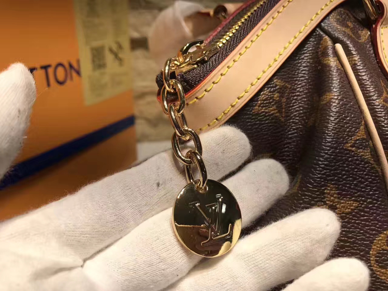 LV HANDBAG M40143