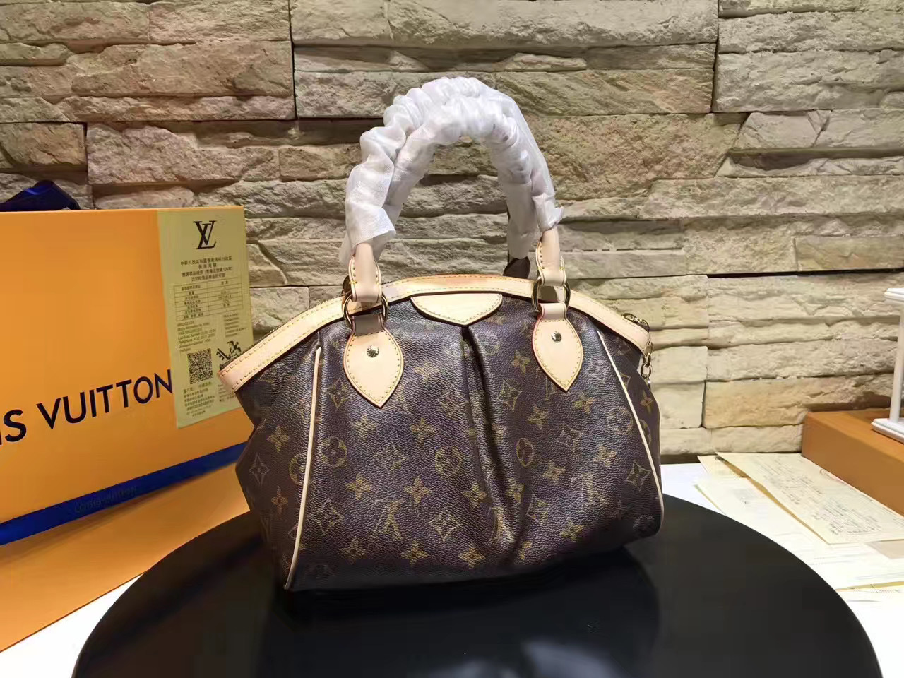 LV HANDBAG M40143