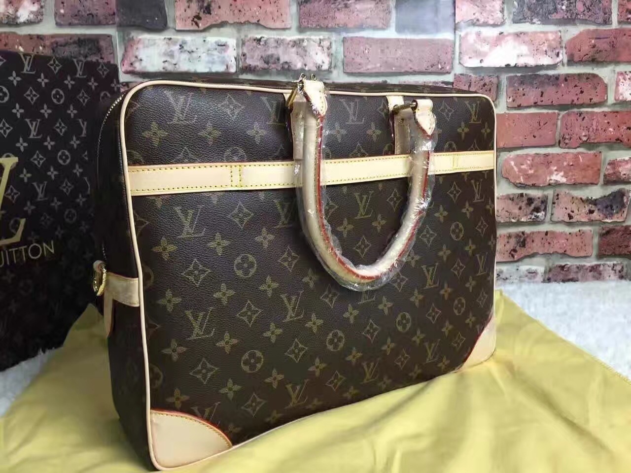 LV handbag M40223