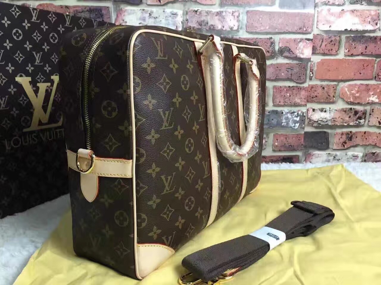 LV handbag M40223