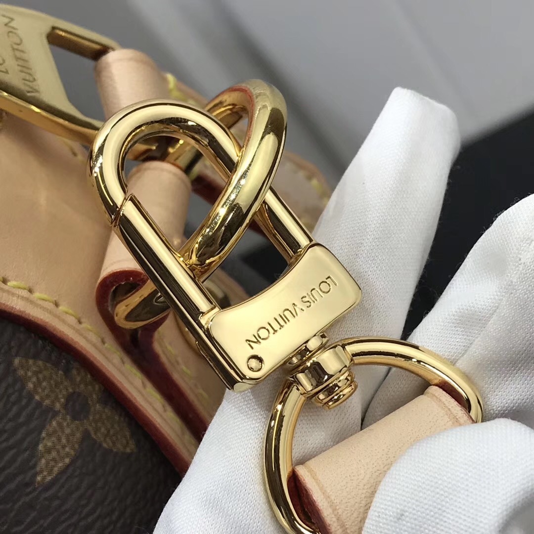 LV Handbag M40325 