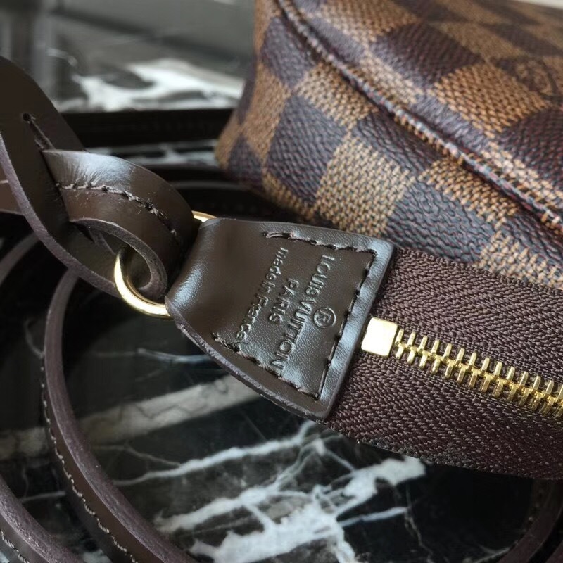 LV Handbag M40712 