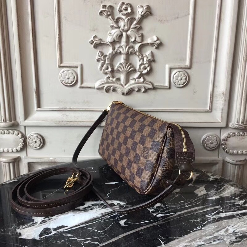 LV Handbag M40712 