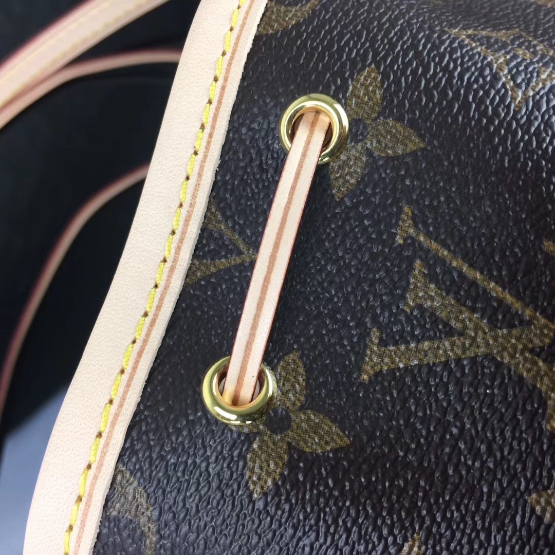 LV Handbag M41346 