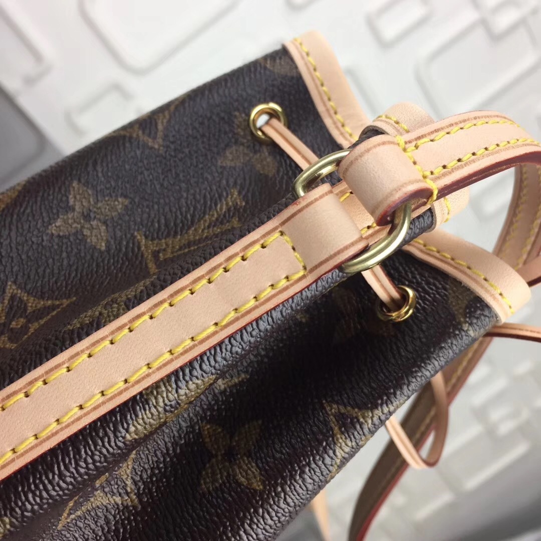 LV Handbag M41346 