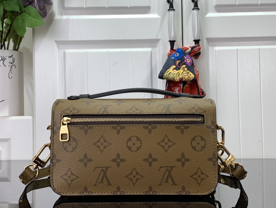 LV Handbag M46279