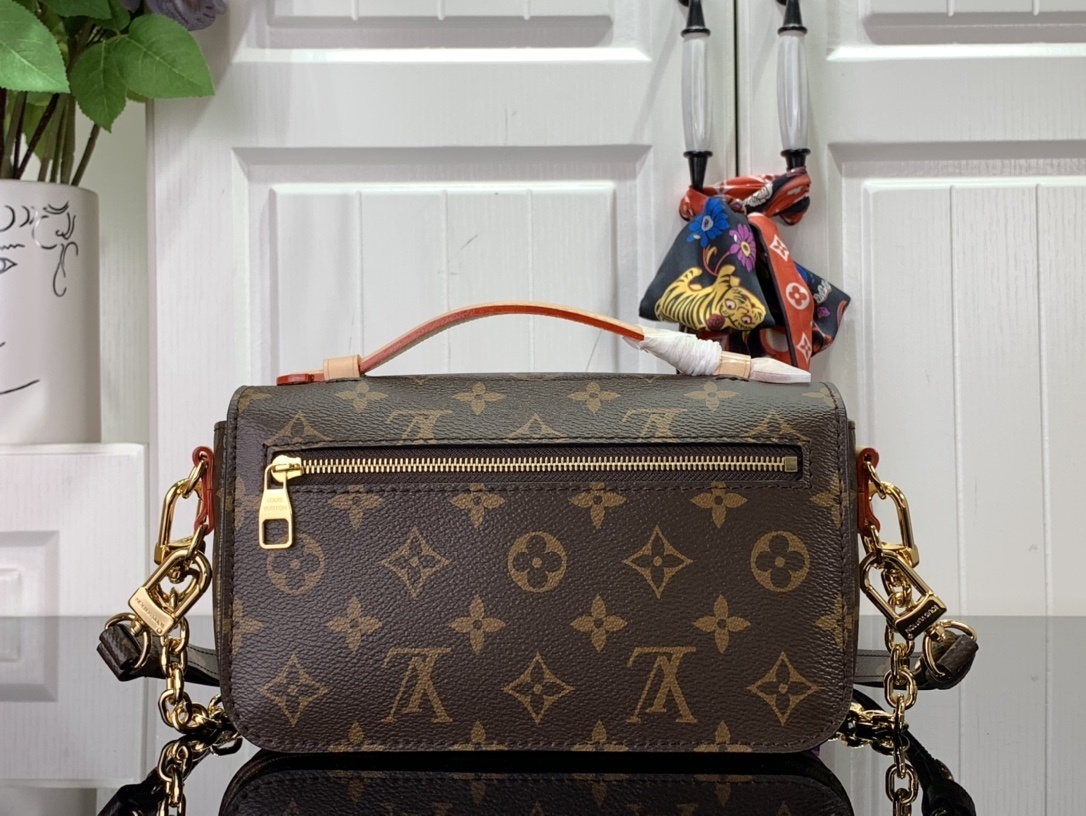 LV Handbag M46279