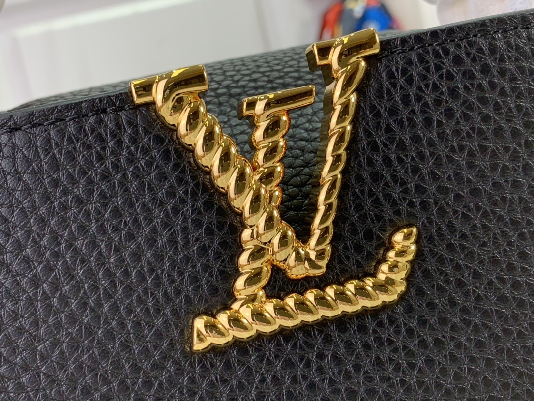 LV Handbag M48865