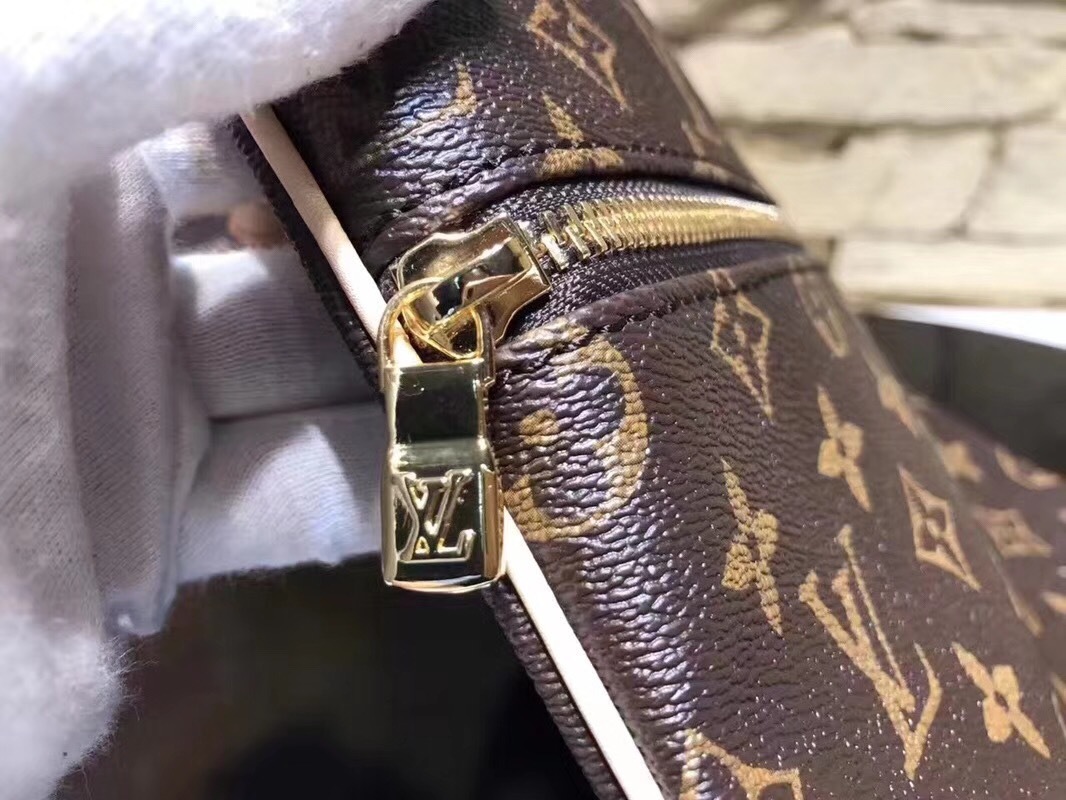 LV Handbag M51112SD