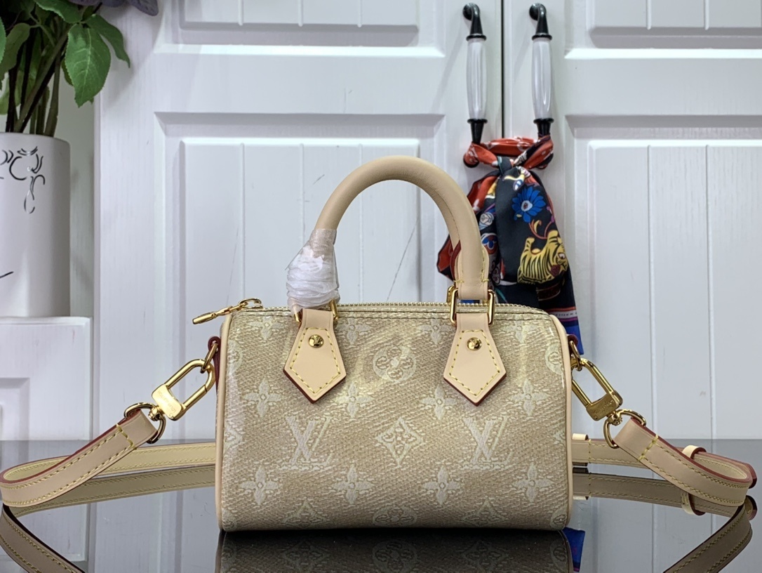 LV Handbag M82242