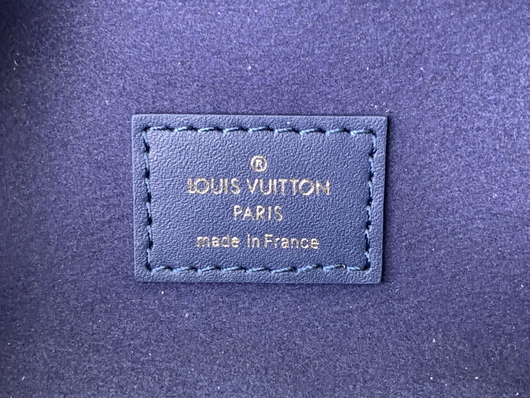 LV Handbag M82467