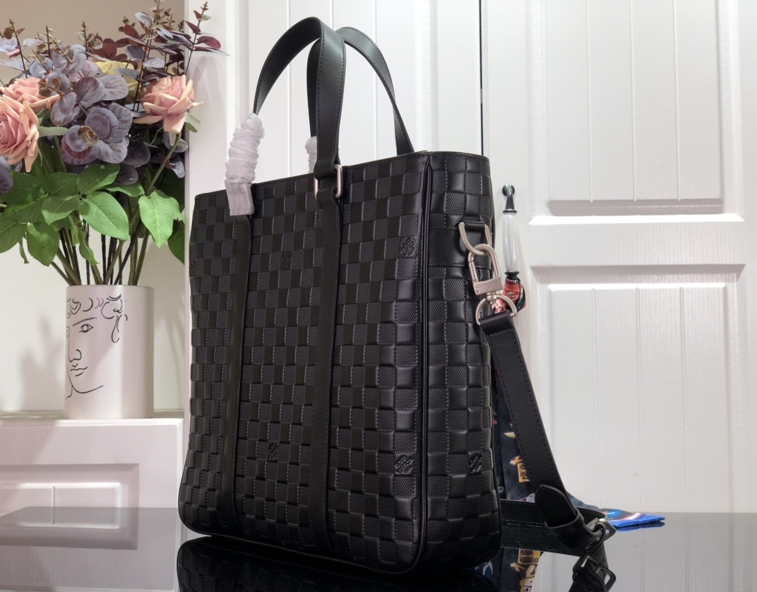 LV Handbag N41269