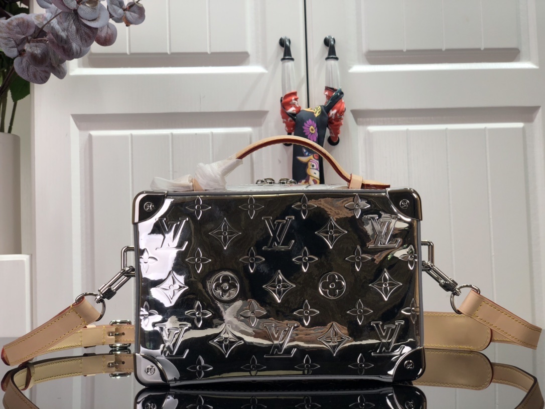 LV HANDLE TRUNK M45885 