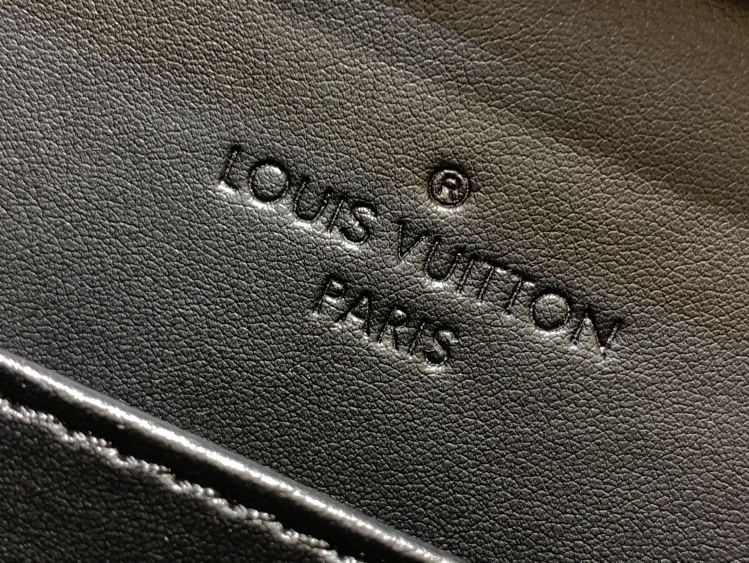 LV Handle Trunk N00059 