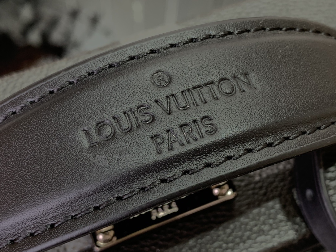 LV Handle Trunk N00059 
