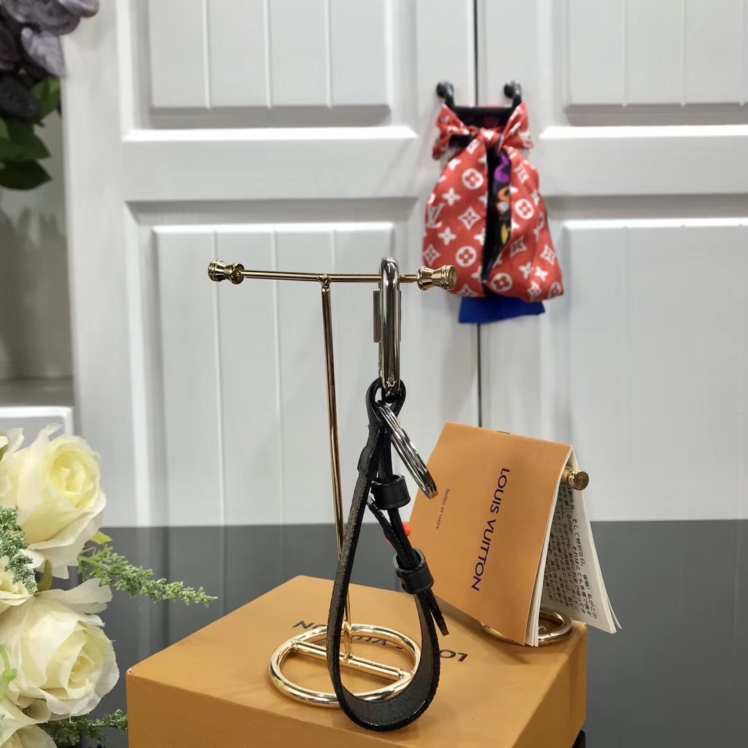 LV HARNESS DRAGONNE BAG CHARM AND KEY HOLDER MP2293