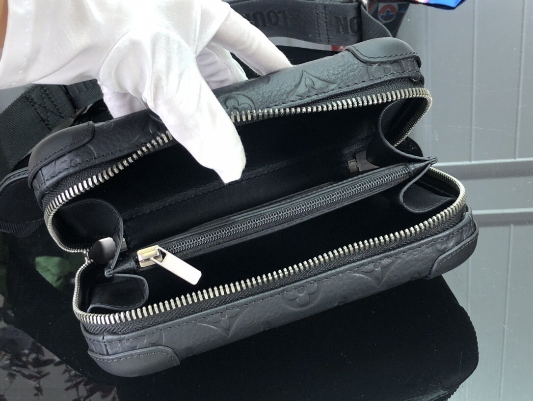 LV HORIZON CLUTCH M20439