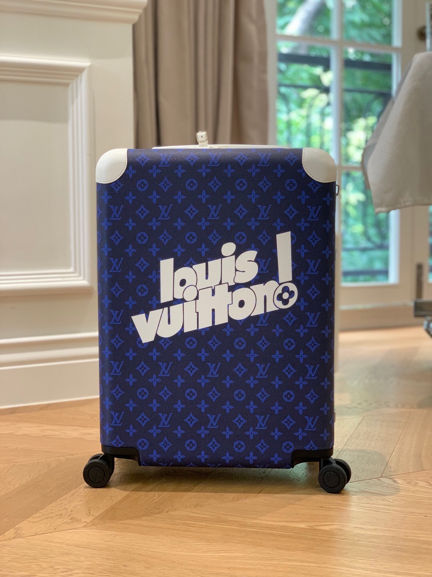 LV Horizon LUGGAGE M23303 