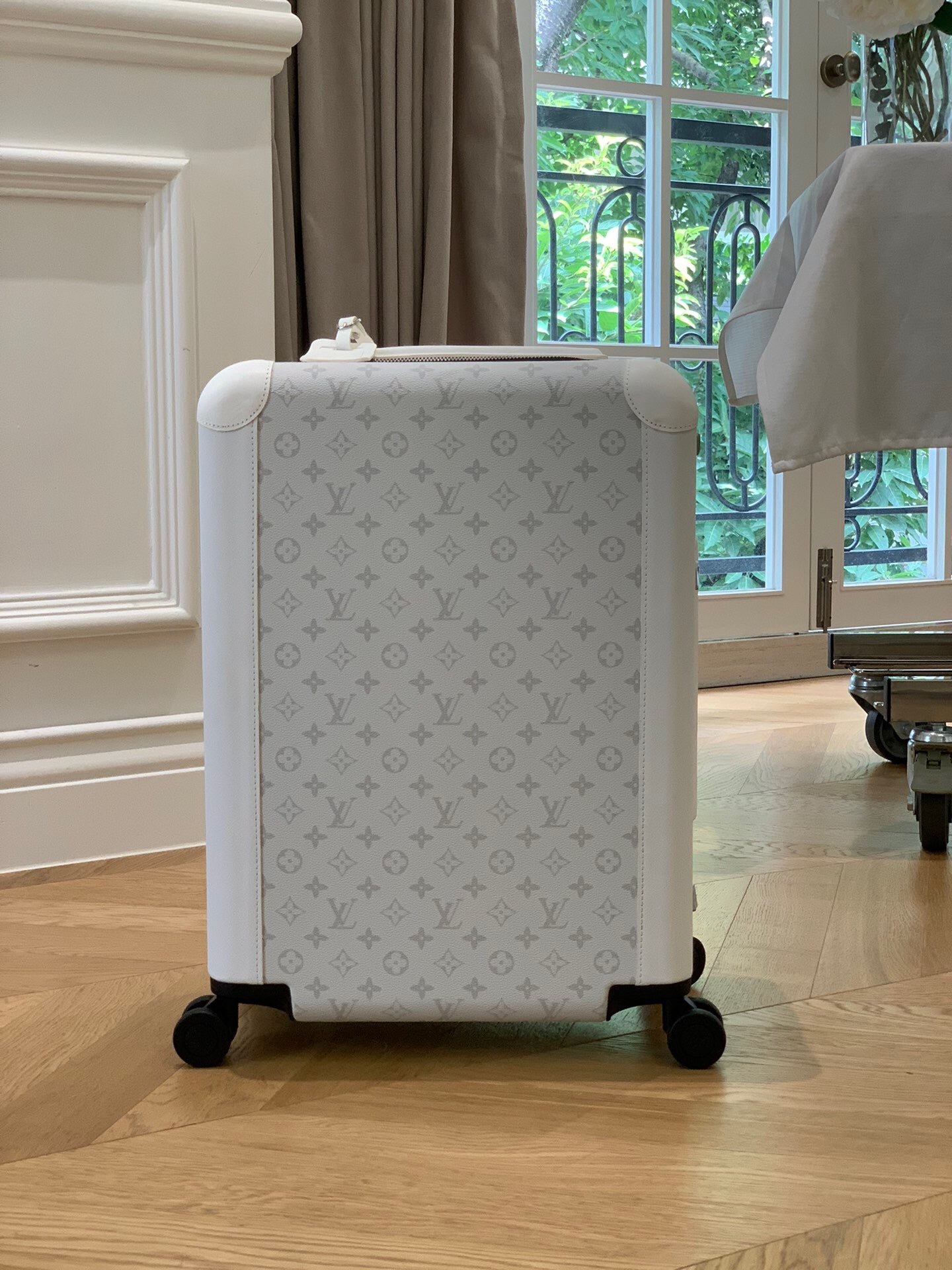LV Horizon LUGGAGE M23303 