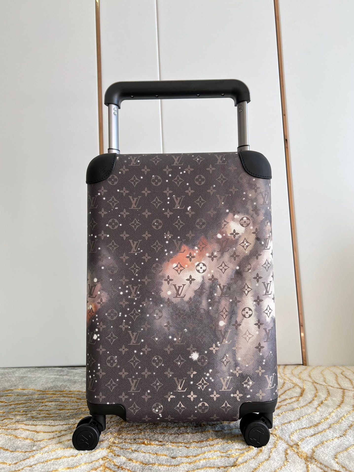 LV Horizon LUGGAGE M23303 