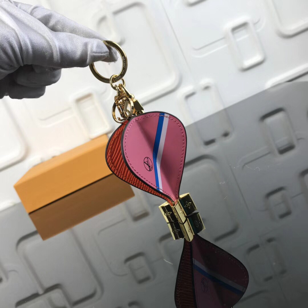 LV IN THE AIR BAG CHARM AND KEY HOLDER M67392