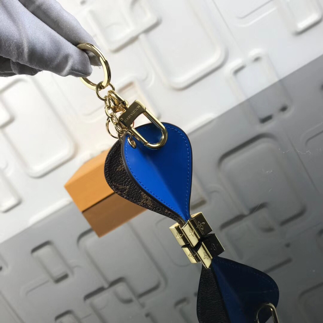 LV IN THE AIR BAG CHARM AND KEY HOLDER M67392