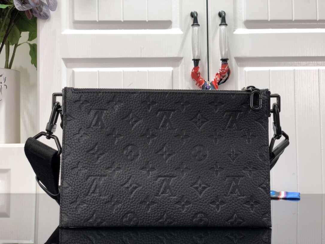 LV IN THE LOOP BAG M59681YG