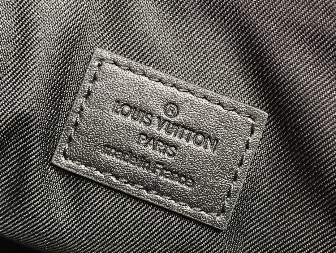 LV IPAD POUCH M69837 