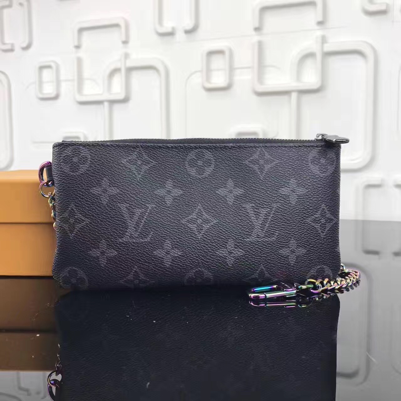 LV Iphone bag M64433
