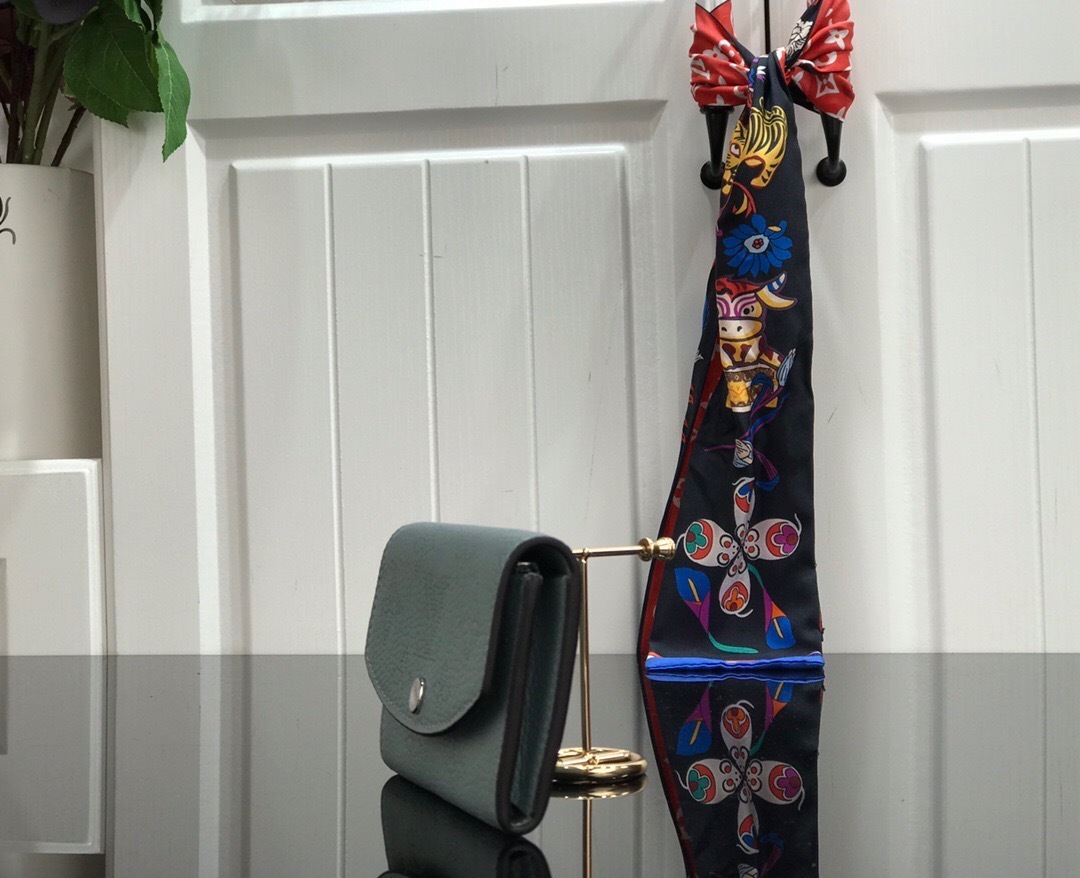 LV IRIS COMPACT wallet M69213