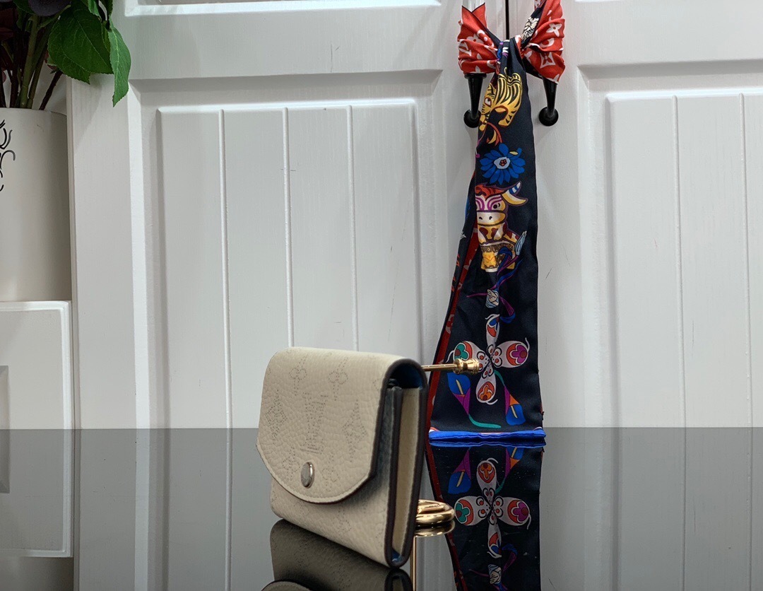 LV IRIS COMPACT wallet M69213