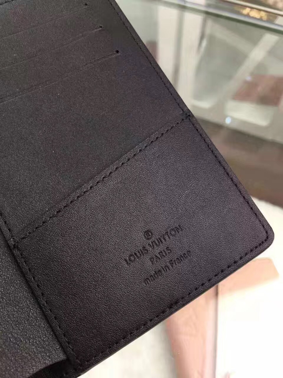 LV James wallet M63117B