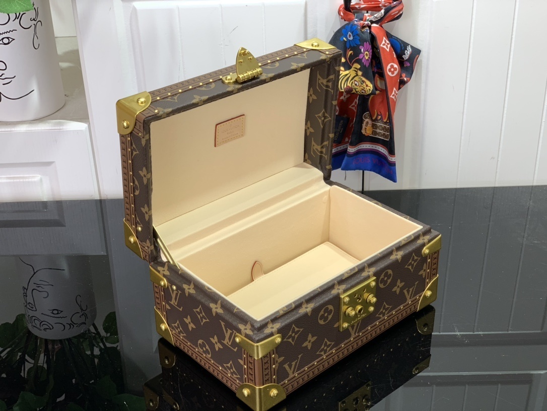 LV Jewelry box M20292A 