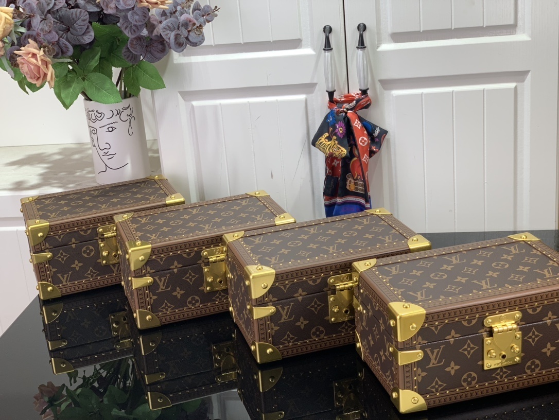 LV Jewelry box M20292A 