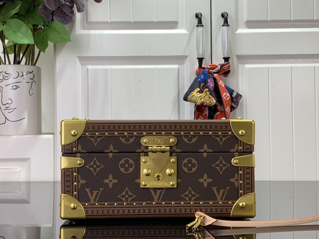 LV Jewelry box M20292A 