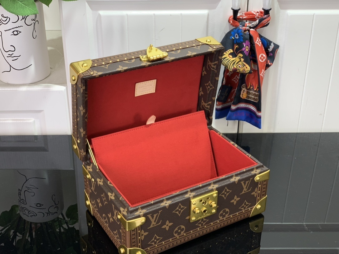 LV Jewelry box M20292A 