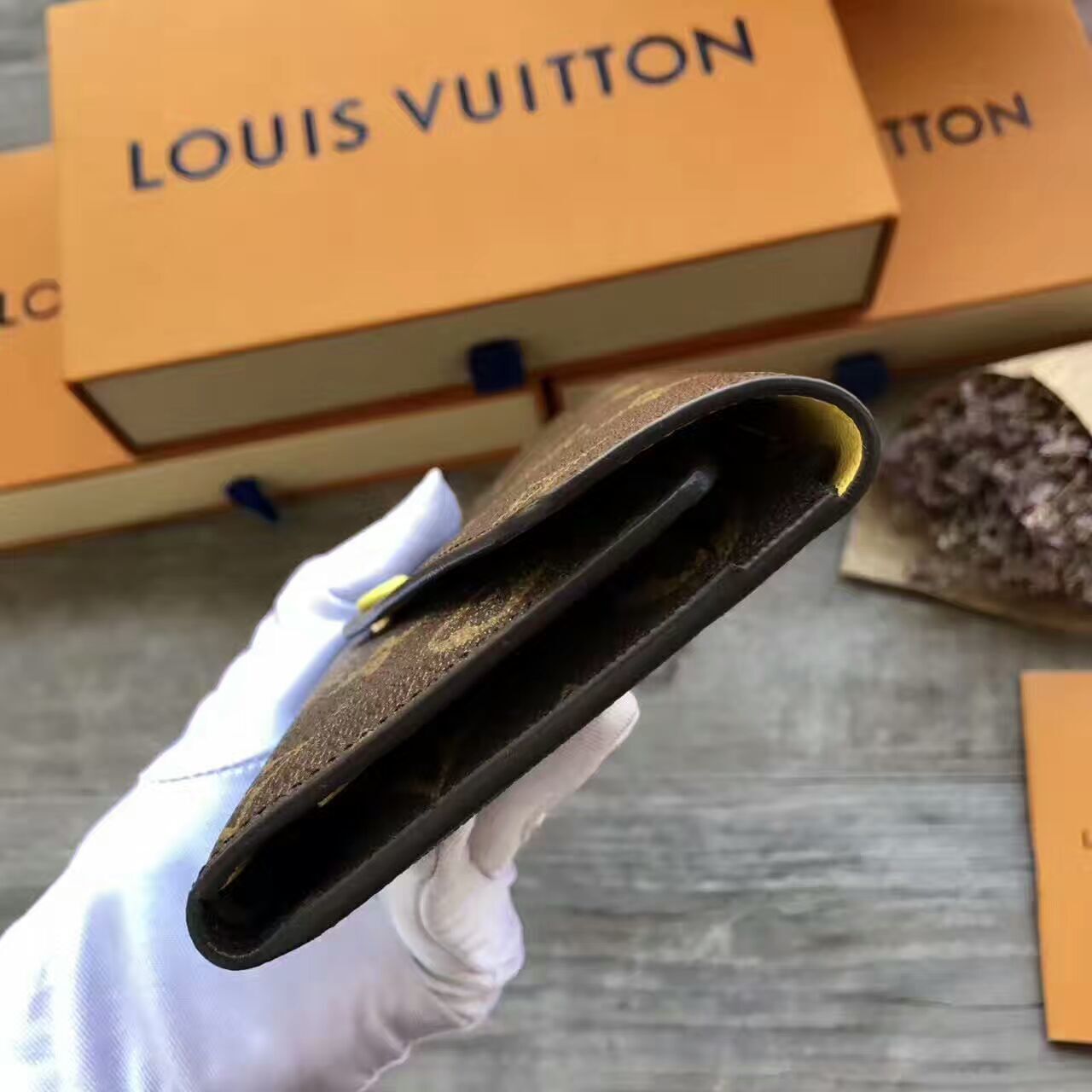 LV Josephine wallet 60708A