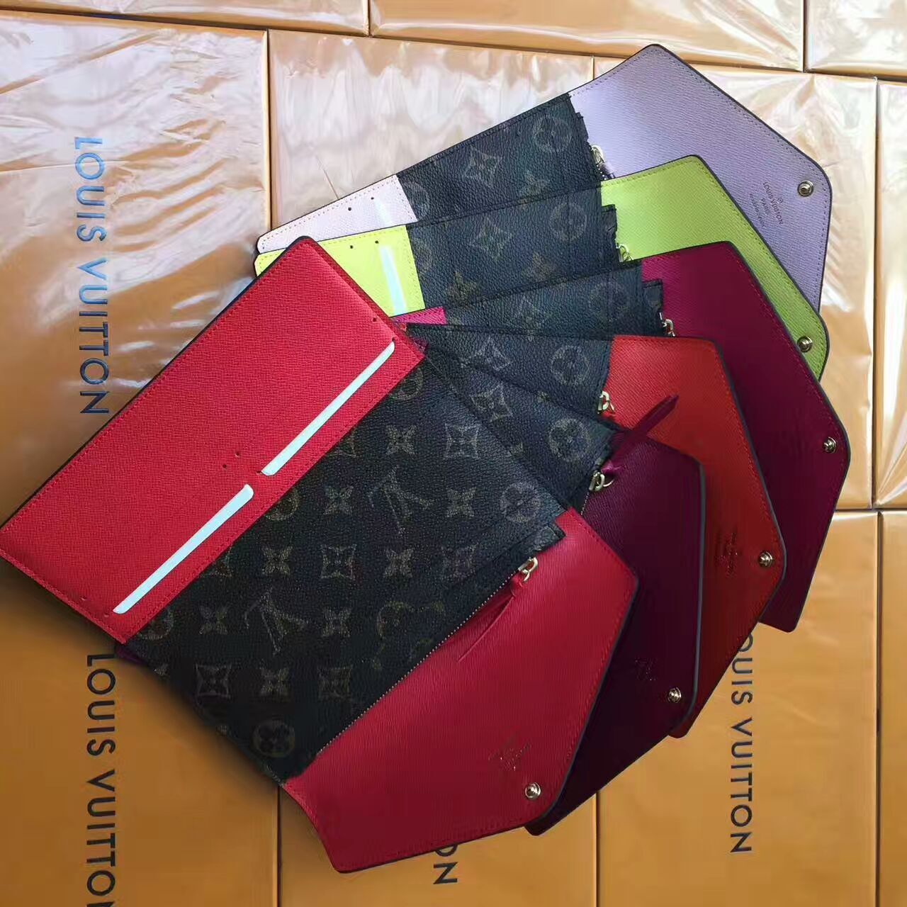 LV Josephine wallet 60708A