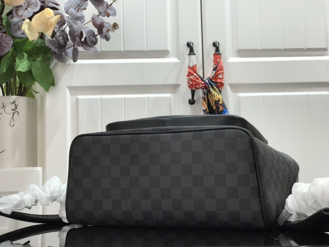 LV JOSH BACKPACK M45349