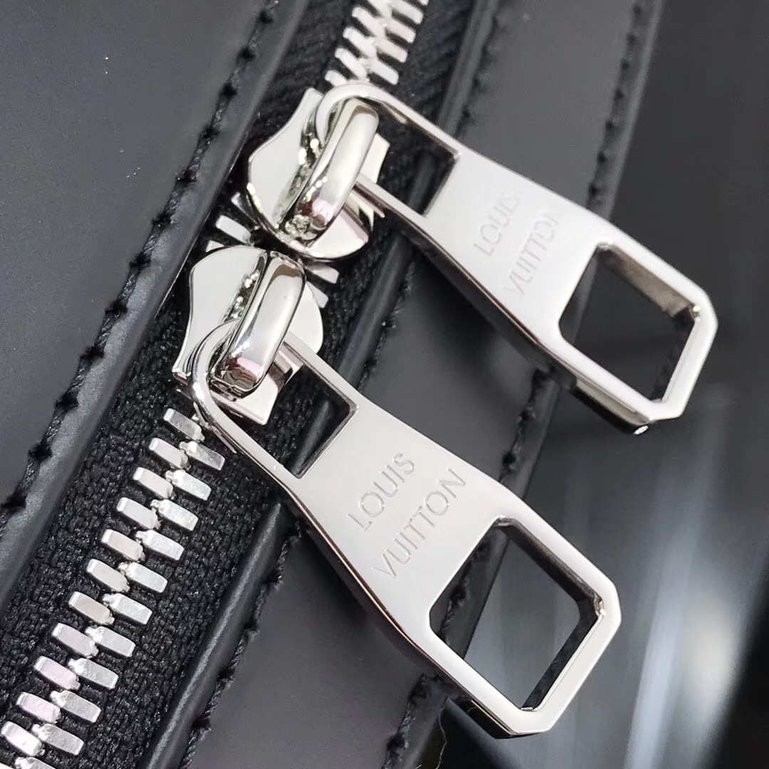 LV JOSH BACKPACK N40199