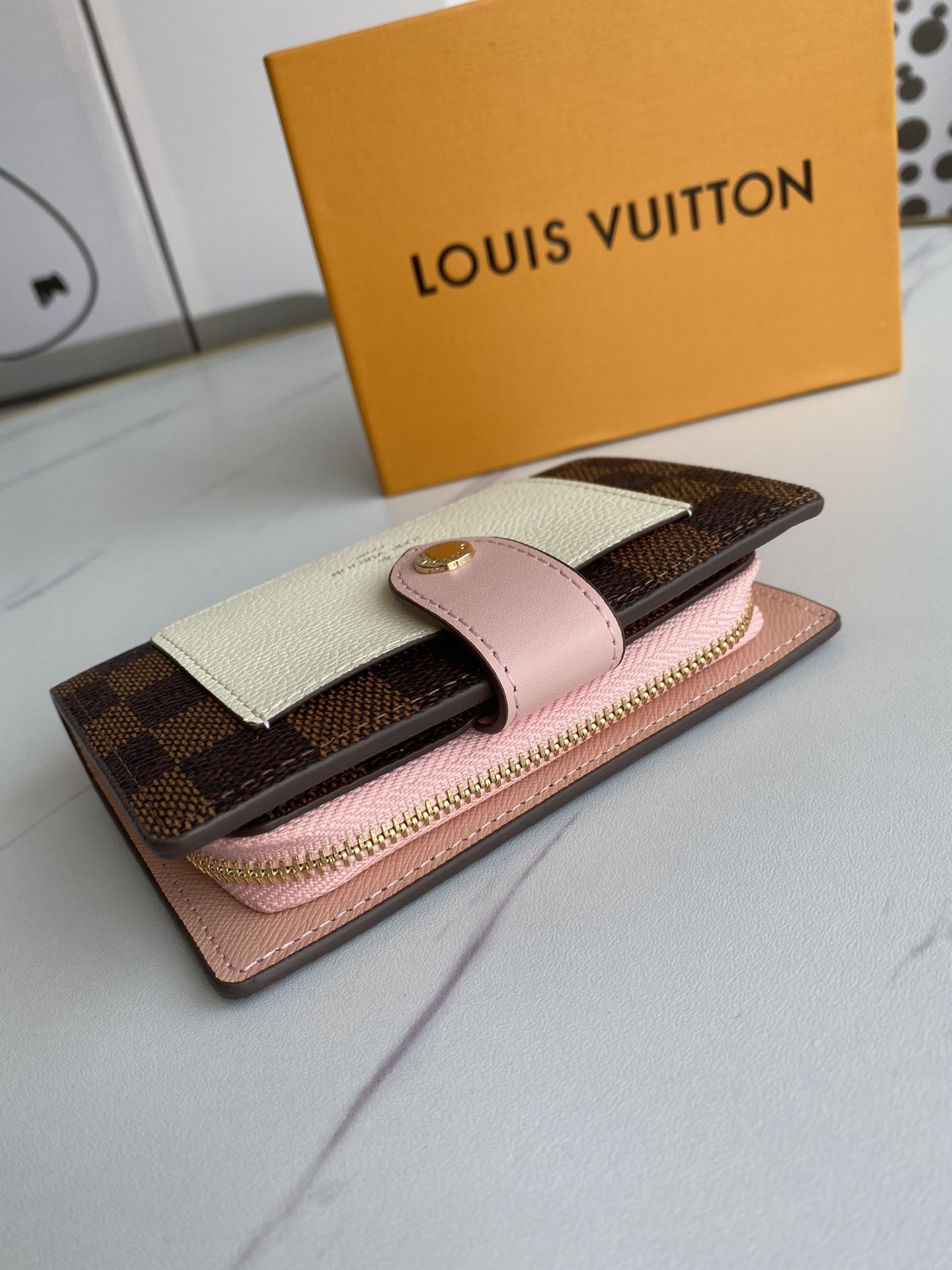 LV JULIETTE wallet M69433