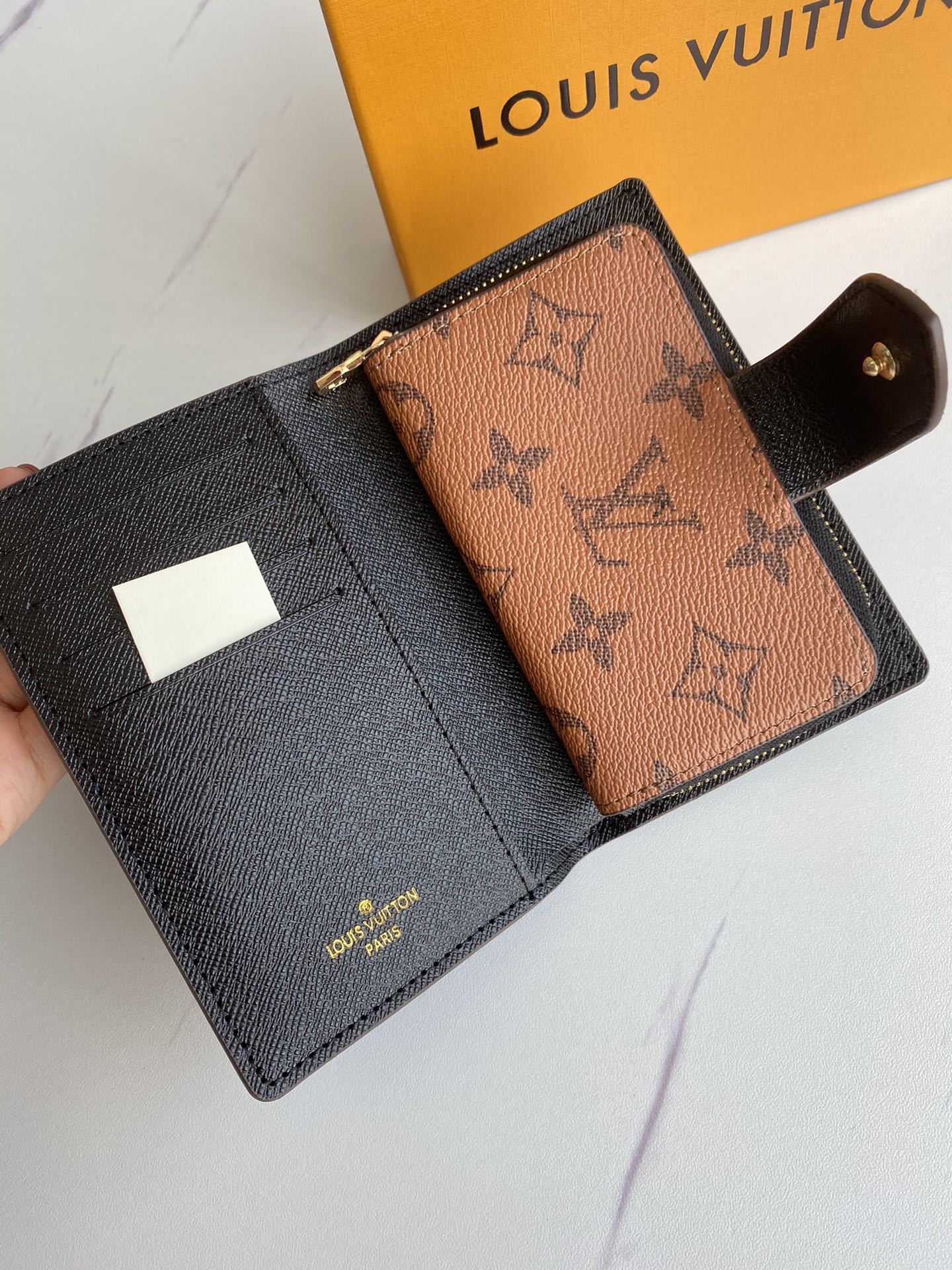 LV JULIETTE wallet M69433
