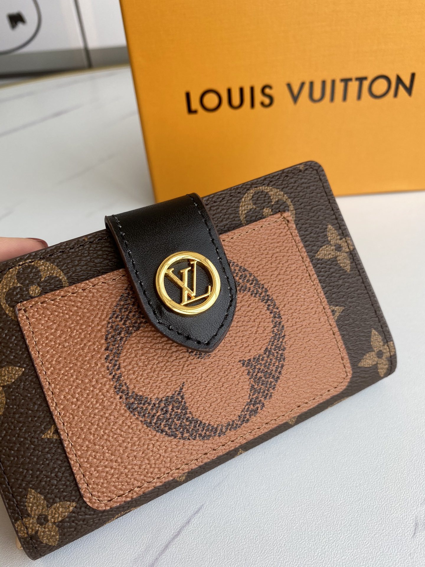 LV JULIETTE wallet M69433