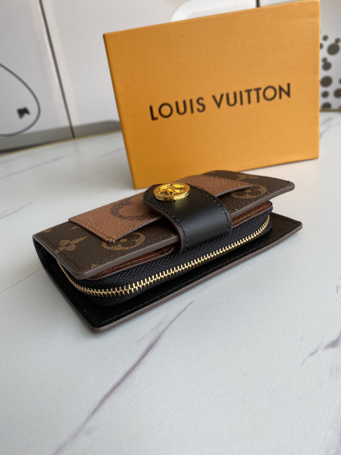 LV JULIETTE wallet M69433