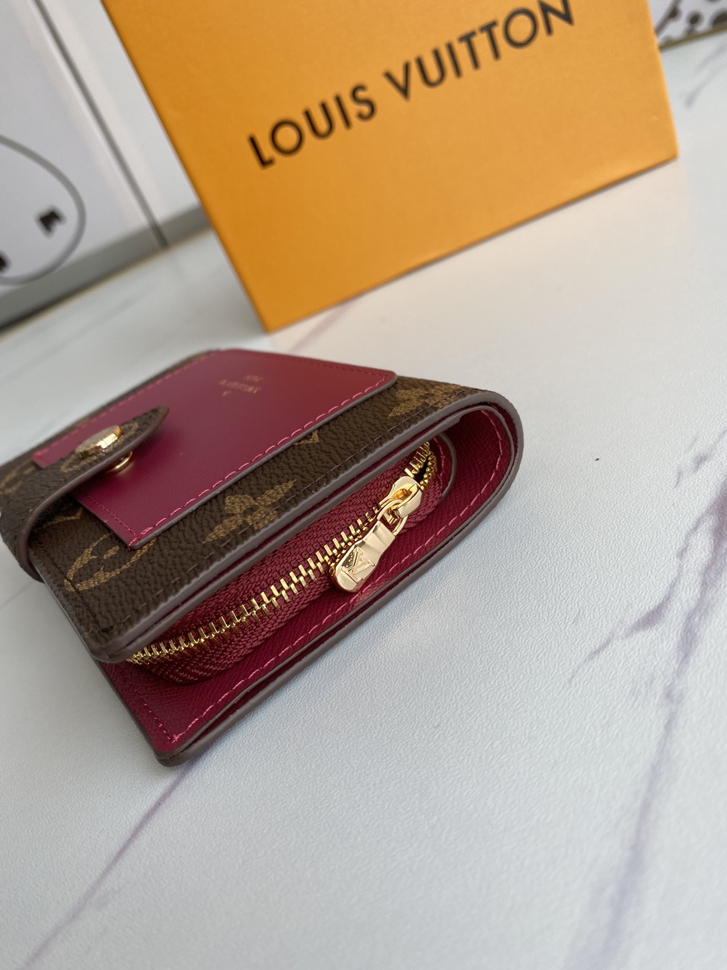 LV JULIETTE wallet M69433