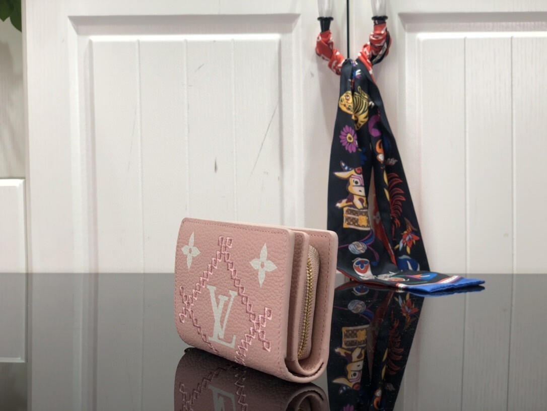 LV JULIETTE wallet M81212