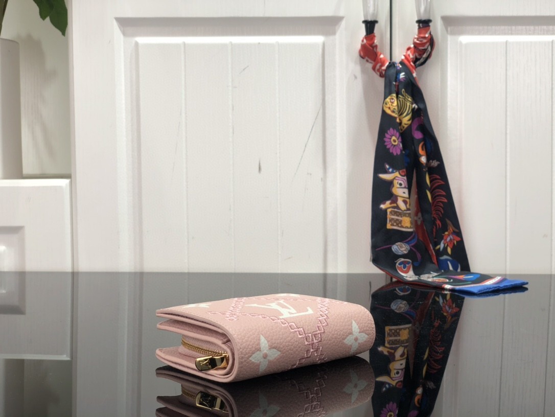 LV JULIETTE wallet M81212