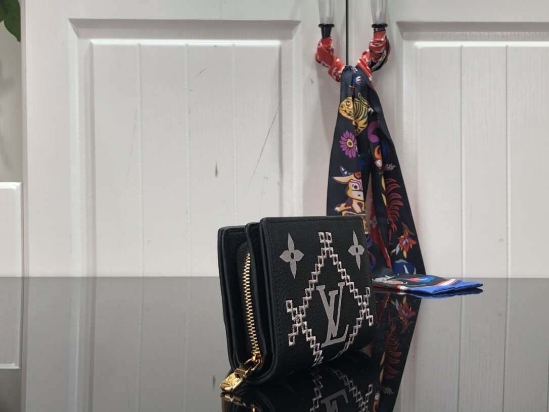 LV JULIETTE wallet M81212