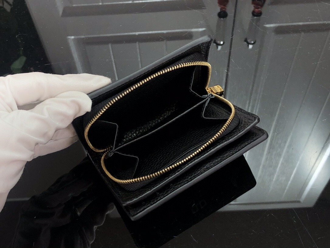 LV JULIETTE wallet M81212